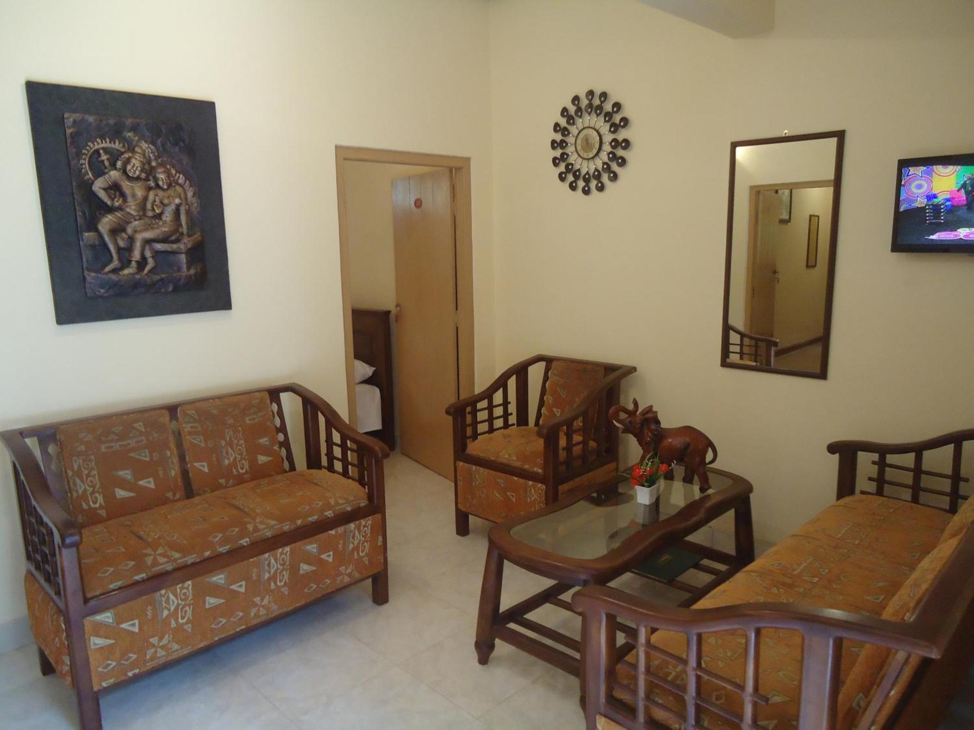 Guest House Kaduwela Eksteriør bilde